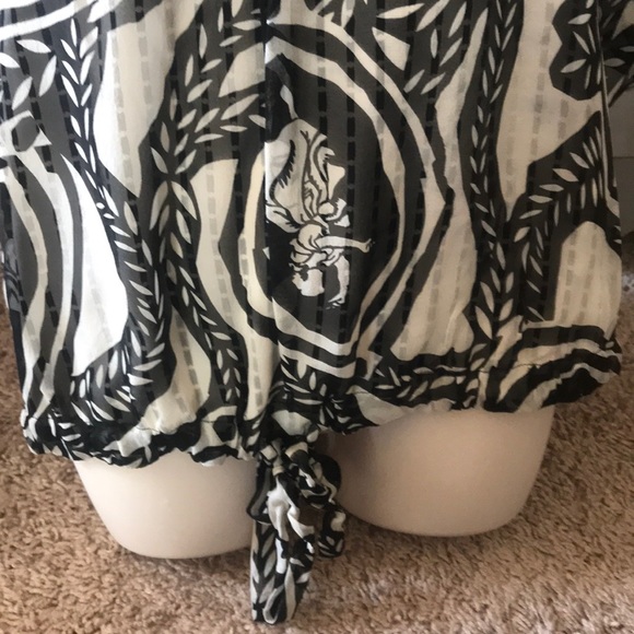 Diane Von Furstenburg blouse - Picture 6 of 8